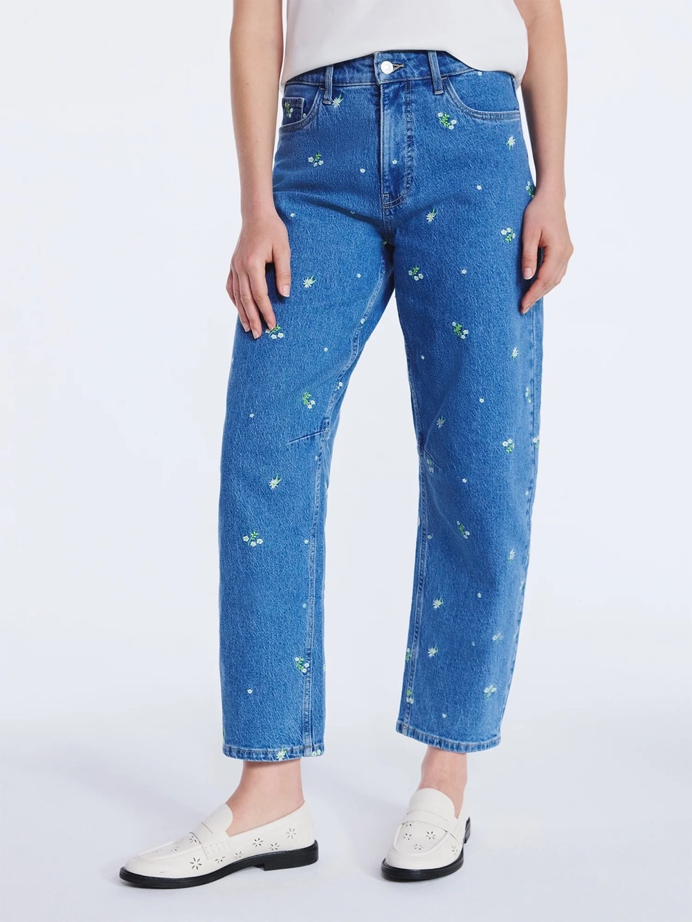 Blue Embroidered Barrel Jeans - Women